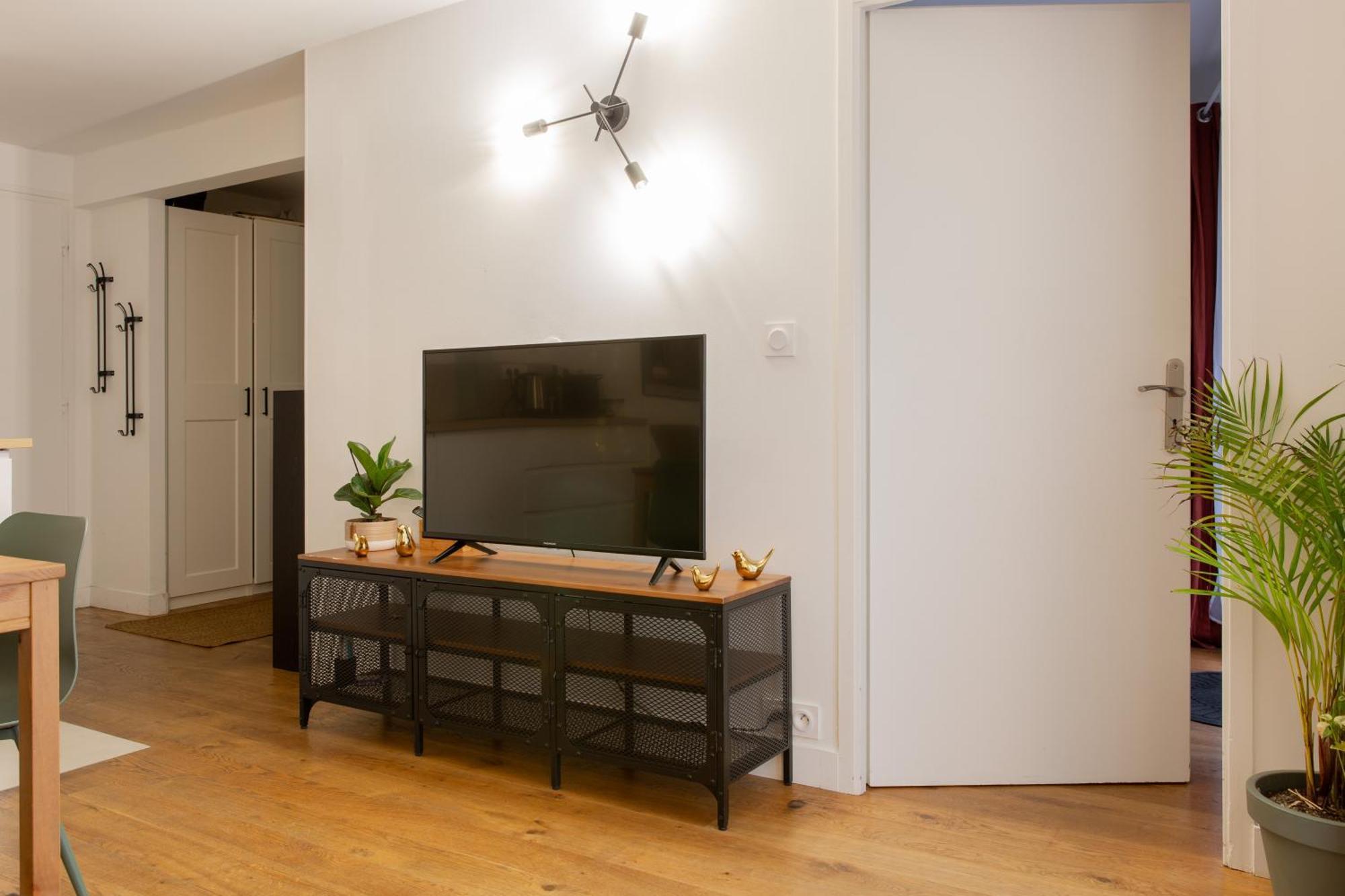 Delalauret Apartment - Vannes Centre Екстериор снимка
